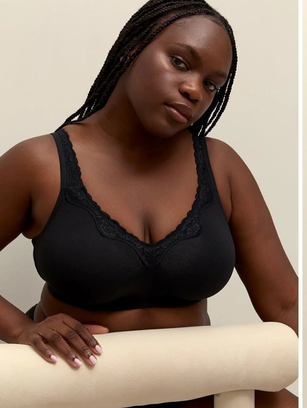 Reitmans Voglio Camila Comfort Lace Wireless Bra Size 48C